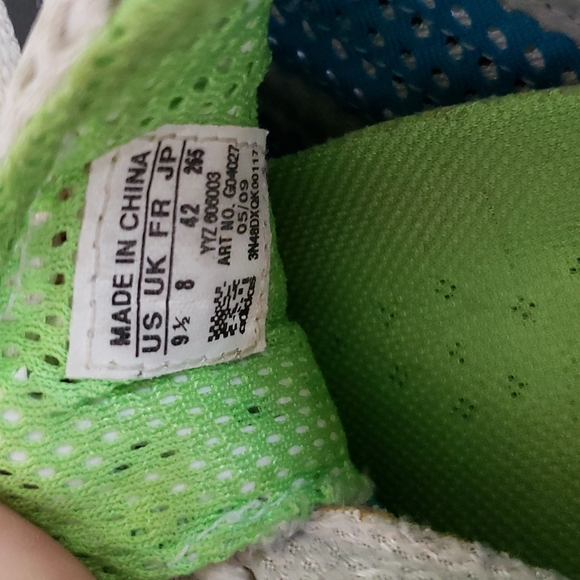 Adidas running shoes,  size 9.5, climacool - Picture 4 of 6